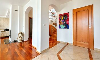 Prodej domu 243 m², Kly