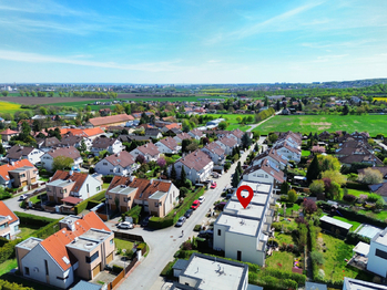 Pronájem domu 146 m², Praha 8 - Březiněves