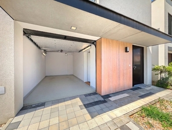 Pronájem domu 146 m², Praha 8 - Březiněves