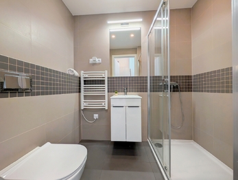 Pronájem domu 146 m², Praha 8 - Březiněves