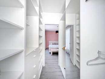 Pronájem domu 146 m², Praha 8 - Březiněves