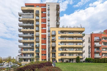 Budova. - Prodej bytu 2+kk v osobním vlastnictví 47 m², Praha 9 - Letňany