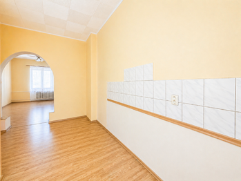 první patro Kuchyň - Prodej domu 180 m², Trmice