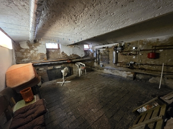 sklep + vytápění - Prodej domu 180 m², Trmice