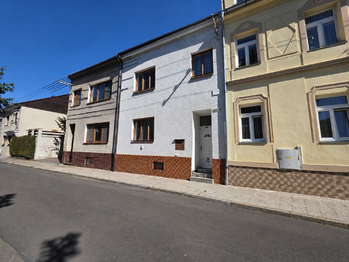 Prodej domu 180 m², Trmice