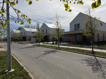 Prodej pozemku 865 m², Vysoký Újezd