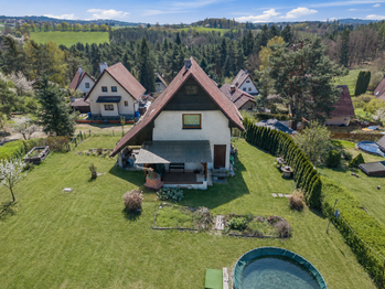 Pohled z výšky - Prodej chaty / chalupy 78 m², Klučenice