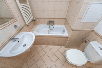 Pronájem bytu 1+kk v osobním vlastnictví 26 m², Praha 10 - Vršovice