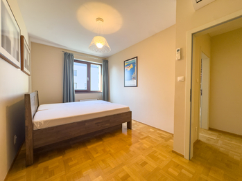 Prodej bytu 3+kk v osobním vlastnictví 86 m², Praha 9 - Hrdlořezy