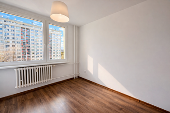 Pokoj 1 - Pronájem bytu 3+1 v osobním vlastnictví 73 m², Praha 8 - Kobylisy