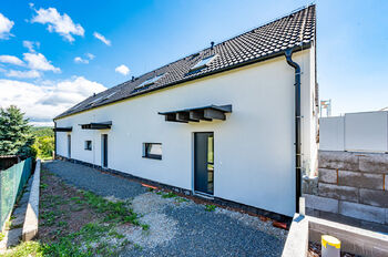Prodej bytu 4+kk v osobním vlastnictví 91 m², Jince