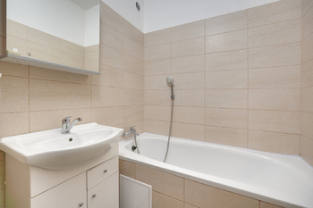 Pronájem bytu 2+1 v družstevním vlastnictví 52 m², Roudnice nad Labem