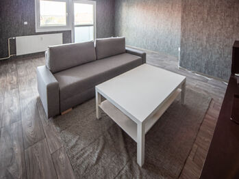 Obývací pokoj - Pronájem bytu 3+1 v osobním vlastnictví 74 m², Trhové Sviny