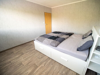 Ložnice - Pronájem bytu 3+1 v osobním vlastnictví 74 m², Trhové Sviny