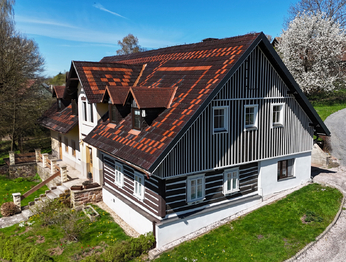 Dům - Prodej chaty / chalupy 368 m², Benešov u Semil