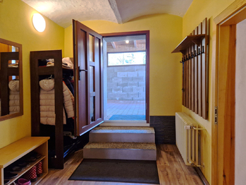 Vstup do dílny - Prodej chaty / chalupy 368 m², Benešov u Semil