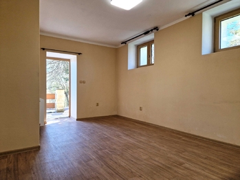 Byt - Prodej ubytovacího zařízení 368 m², Benešov u Semil