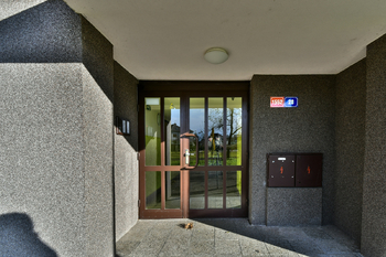 bezbariérový vstup - Pronájem bytu 2+kk v osobním vlastnictví 47 m², Hradec Králové