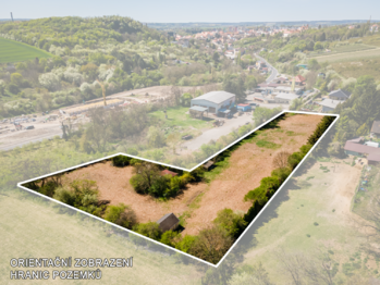Prodej pozemku 867 m², Slaný