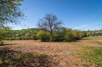 Prodej pozemku 867 m², Slaný