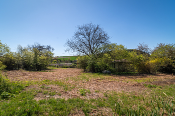 Prodej pozemku 867 m², Slaný