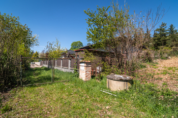 Prodej pozemku 867 m², Slaný
