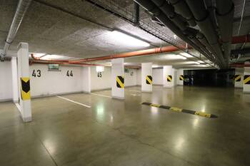 Pronájem garážového stání 13 m², Praha 10 - Strašnice