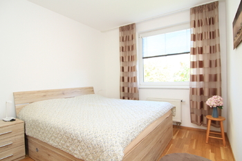 Ložnice - Prodej bytu 2+kk v osobním vlastnictví 51 m², Praha 5 - Hlubočepy