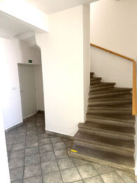 Pronájem kancelářských prostor 250 m², Třebíč