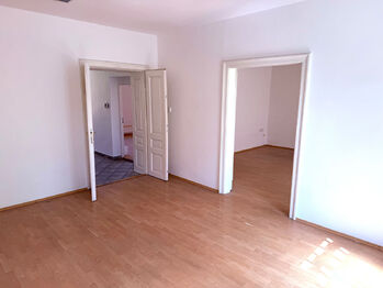 Pronájem kancelářských prostor 250 m², Třebíč