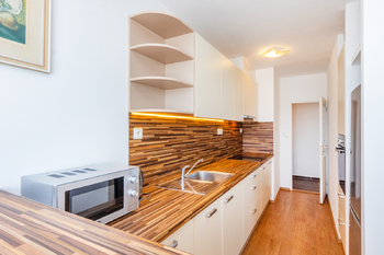 Prodej bytu 3+1 v družstevním vlastnictví 62 m², Praha 8 - Bohnice