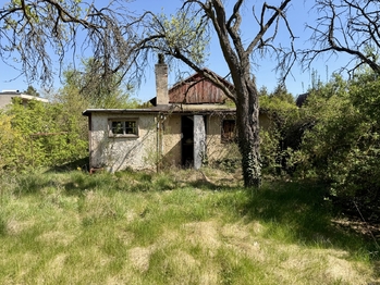 Prodej pozemku 2196 m², Hradištko