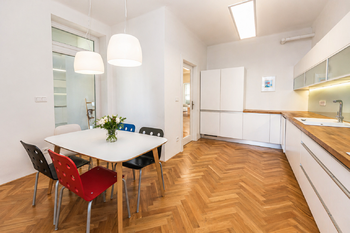 Pronájem bytu 3+1 v osobním vlastnictví 105 m², Praha 3 - Vinohrady