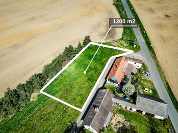 Prodej pozemku 1200 m², Třebsko