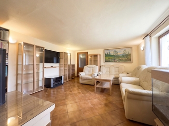 Prodej domu 165 m², Lošany