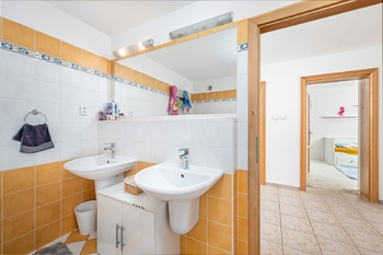 Prodej bytu 5+1 v osobním vlastnictví 180 m², Litvínovice