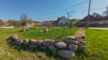 Prodej pozemku 2006 m², Sedlec-Prčice