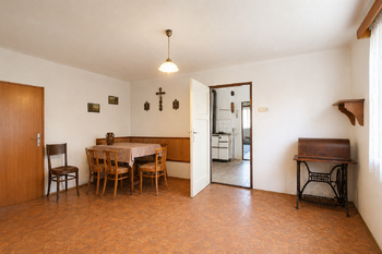 Prodej domu 200 m², Žerčice