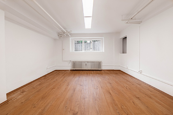 Byt 2+KK - Pronájem bytu 2+kk v osobním vlastnictví 32 m², Praha 2 - Nové Město 