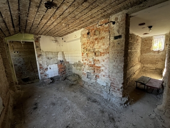 Koupelna / kuchyň se spíží - Prodej domu 99 m², Horní Újezd