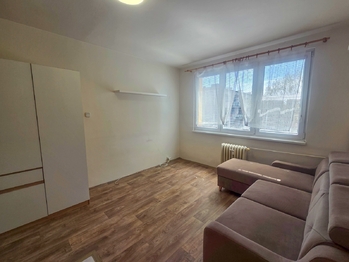 pokoj s kuch. koutem - Pronájem bytu 1+kk v osobním vlastnictví 21 m², České Budějovice