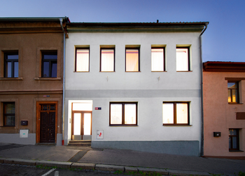 noční pohled - Prodej nájemního domu 193 m², Hořovice