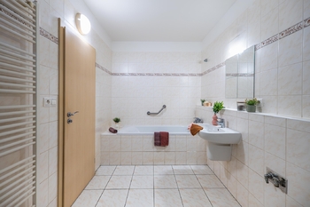 Prodej bytu 2+kk v osobním vlastnictví 57 m², Praha 9 - Černý Most