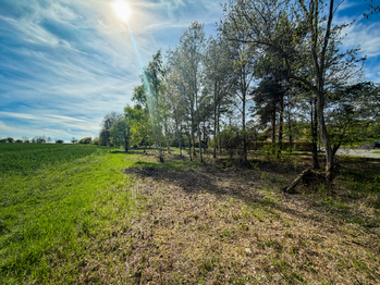 Prodej pozemku 1101 m², Drahlín