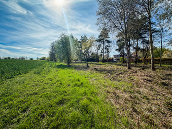 Prodej pozemku 1101 m², Drahlín