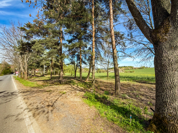 Prodej pozemku 1101 m², Drahlín