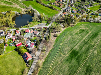 Prodej pozemku 1101 m², Drahlín