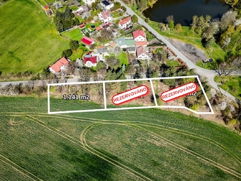 Prodej pozemku 1141 m², Drahlín