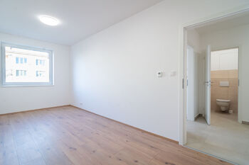Pronájem bytu 2+kk v osobním vlastnictví 64 m², Nové Strašecí
