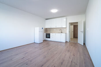 Pronájem bytu 2+kk v osobním vlastnictví 64 m², Nové Strašecí